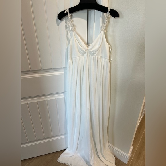 NWT Sachin & Babi ($1095) Sabrina empire Chiffon Gown - Ivory - size 4 - bridal - Picture 11 of 16